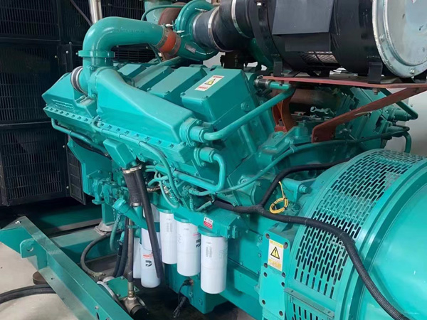 泰来更换100kW柴油发电机组机油时，需要注意哪些事项？